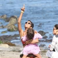 Halle Berry spends her 45th birthday on Malibu Beach photos | Picture 59765